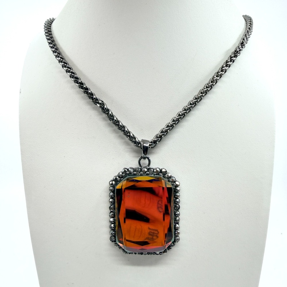 VTG Vitrail Mystic Topaz Large Rhinestone Pendant Gunmetal Wheat Chain Necklace